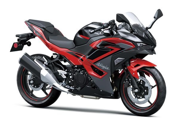 KAWASAKI NINJA 500 SE ČERVENÁ 2025