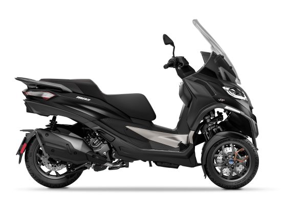 PIAGGIO MP3 530 HPE EXCLUSIVE E5 NERO METEORA - MP3 - SKÚTRY