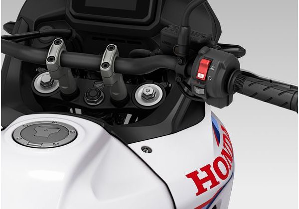 HONDA XL750 TRANSALP - BÍLÁ 2026 - XL750 TRANSALP - MOTORKY