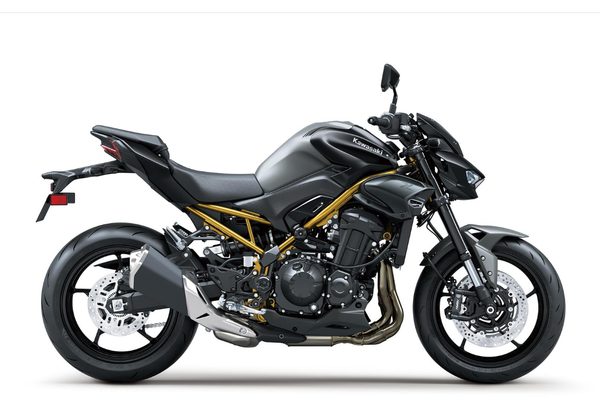 KAWASAKI Z900 70/35KW - ŠEDÁ 2026 - SUPERNAKED - MOTORKY