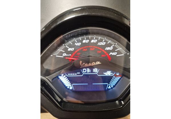 VESPA GTS 125 - MOTOBAZAR