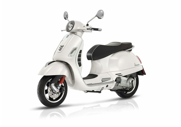 VESPA GTS SUPER 300 4V ABS ASR BIANCO INNOCENZA