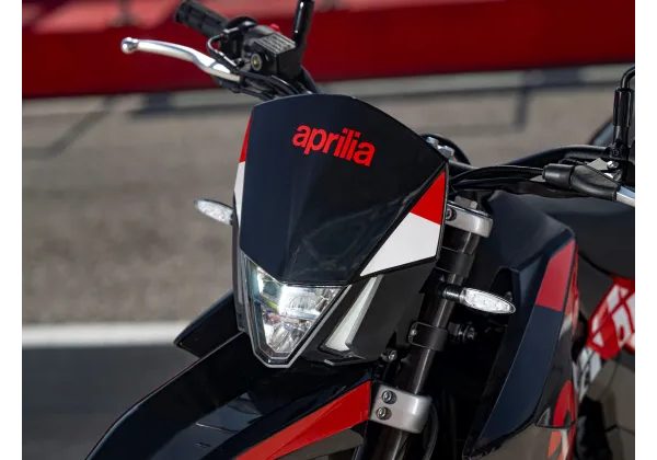 APRILIA SX 125 E5+ - VARANUS BLACK 2025 - OFF ROAD - MOTORKY