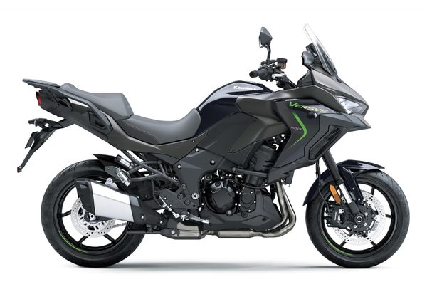 KAWASAKI VERSYS 1100 - ŠEDÁ 2026 - ADVENTURE TOURER - MOTORKY