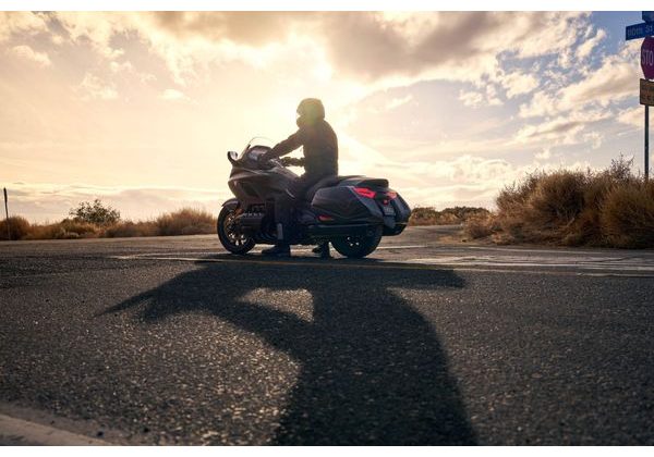 HONDA GL 1800 GOLDWING - MATNÁ ČERNÁ 2025 - GL1800 GOLD WING - MOTORKY