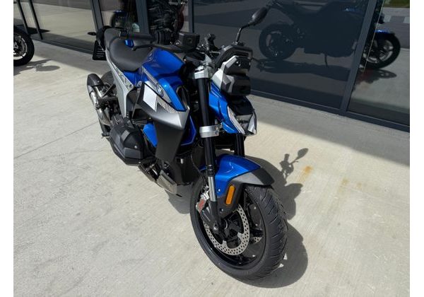 BMW R 1300 R (AKČNÍ SKLADOVÝ MODEL – RACINGBLUE 2026) - AKČNÍ SKLADOVKY - MOTORKY
