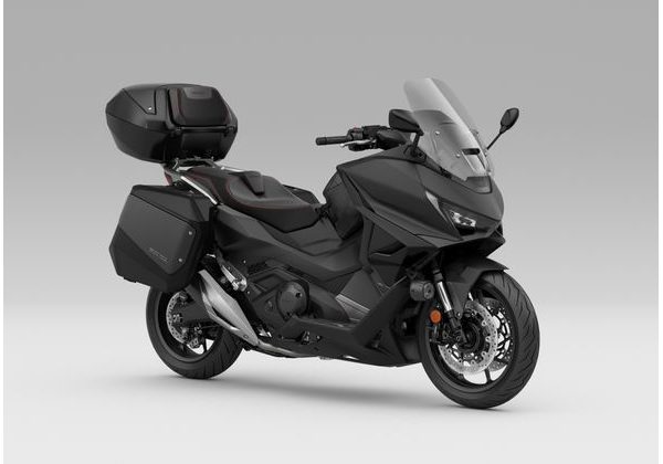 HONDA FORZA 750 - ČERNÁ 2025 - FORZA 750 - SKÚTRY