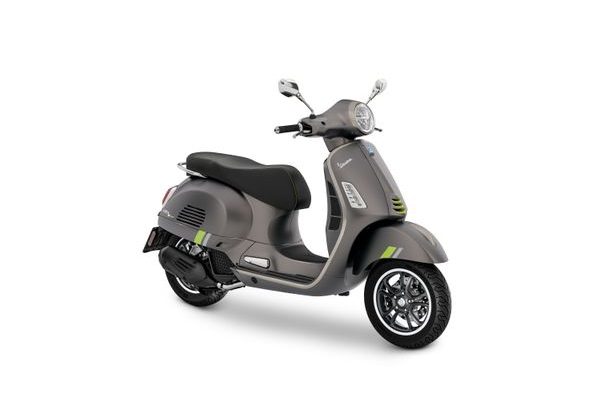 VESPA  GTS 125 SS RST E5 - ŠEDÁ