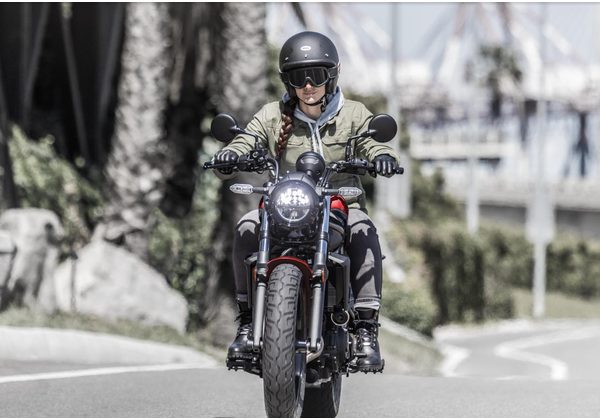 KAWASAKI ELIMINATOR 500 - ČERVENÁ 2026 - CLASSICS & CRUISERS - MOTORKY