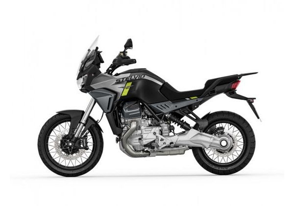 STELVIO E5+ - ČERNÁ 2024 - MOTOCYKLY MOTO GUZZI - MOTORKY