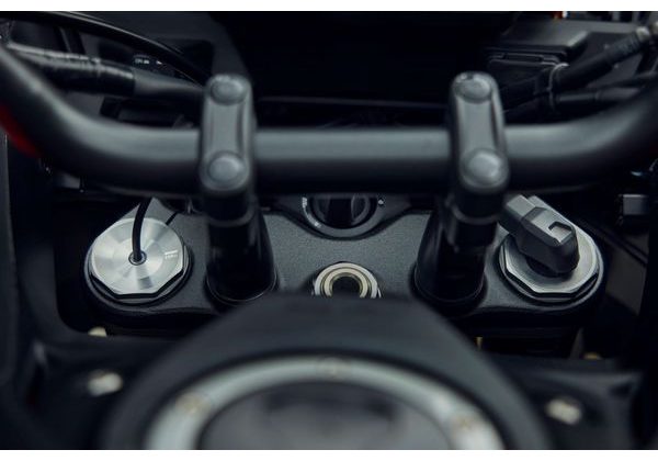 HONDA CB1000GT - ČERNÁ 2026 - SPORT TOURING - MOTORKY