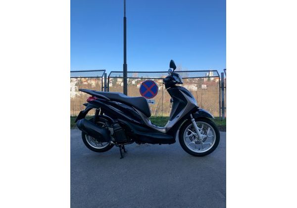 PIAGGIO MEDLEY 125 ABS NERO ABISSO - MOTOBAZAR