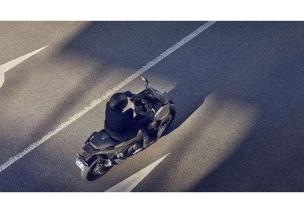 HONDA FORZA 750 - BÉŽOVÁ 2026 - FORZA 750 - SKÚTRY