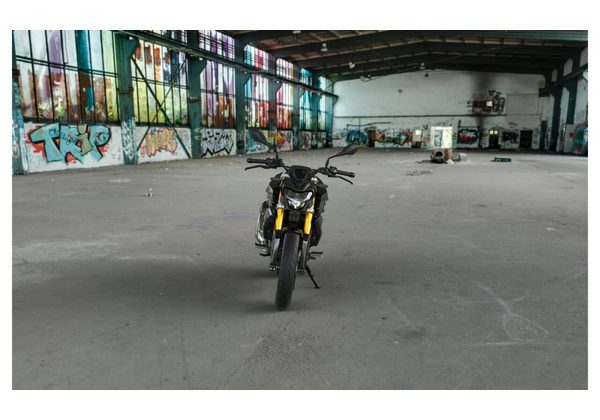 BMW G 310 R - COSMIC BLACK 2 - ROADSTER - MOTORKY