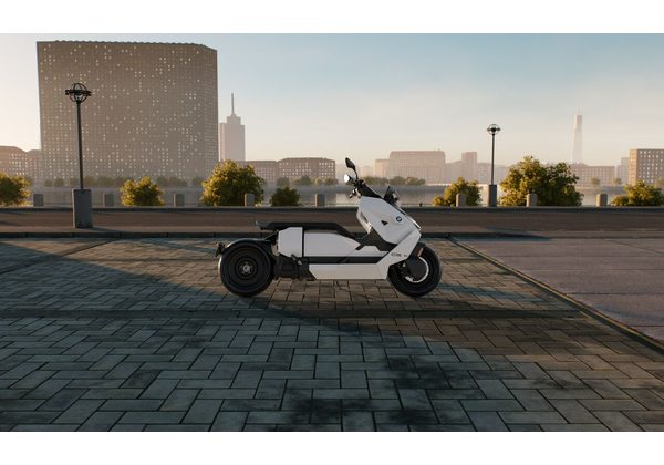 BMW CE 04 - LIGHT WHITE - URBAN MOBILITY - MOTORKY