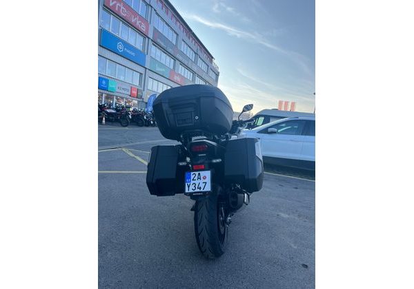 HONDA NT1100DE ŠEDÁ - NOVINÁŘSKÝ MOTOCYKL - HONDA - MOTOBAZAR