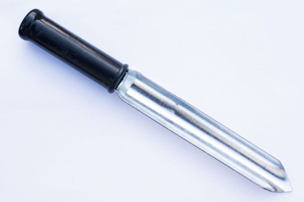 vypichovák plevele-30cm,kov, plast.rukojeť