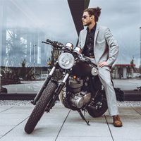 Hama Fantastic Feel, kryt pro Apple iPhone 16e, hebký povrch, černý