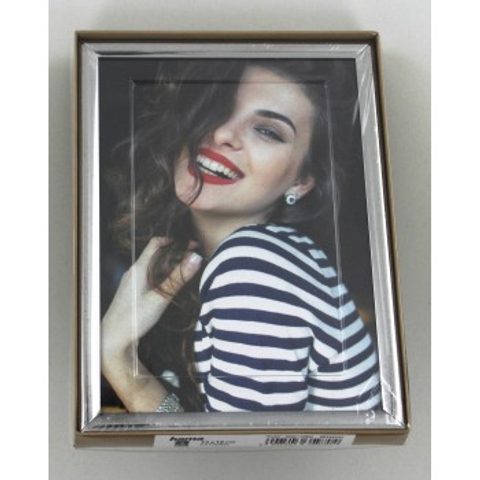 HAMA PORTRÉTOVÝ RÁMEČEK PERTH, 13X18 CM, STŘÍBRNÁ