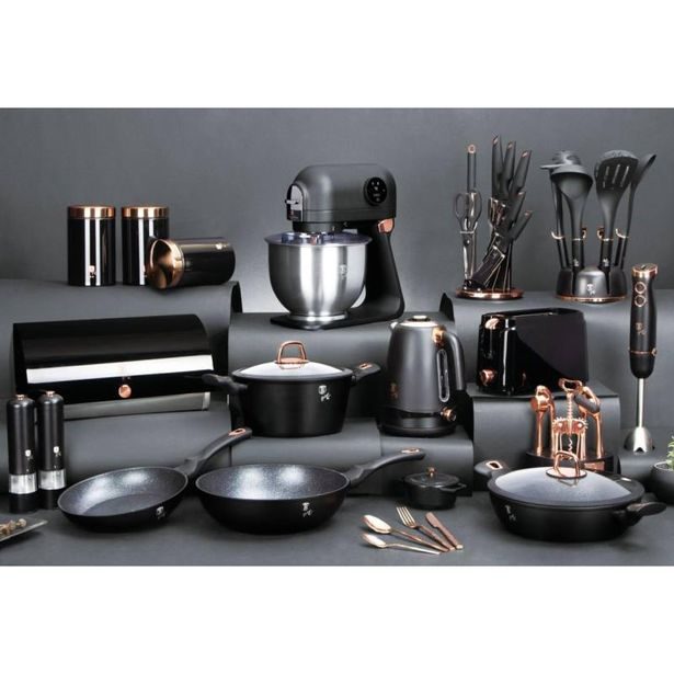 BERLINGERHAUS Kořenky v otočném stojanu 13 ks Black rose BH-8559