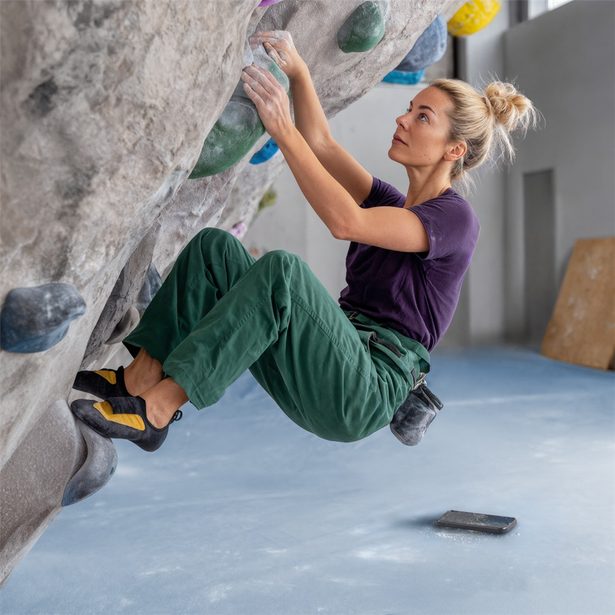 Hama Extreme Protect, kryt pro Apple iPhone 17 Pro, magnetický, D3O®, černý - vyrobený v Německu