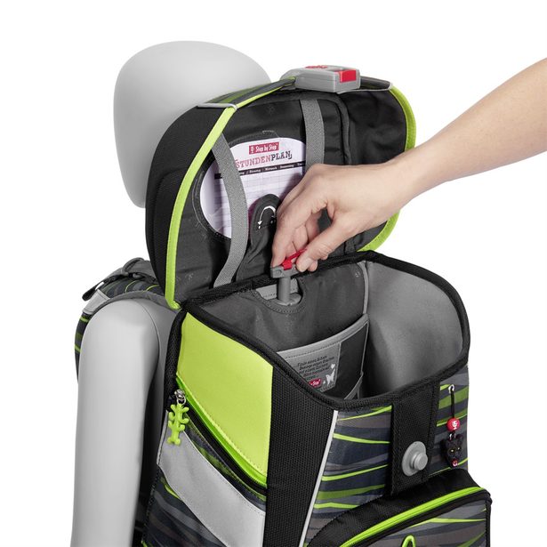 Školní aktovka Space pro prvňáčky - 5-dílný set, Step by Step Černý panter, certifikát AGR