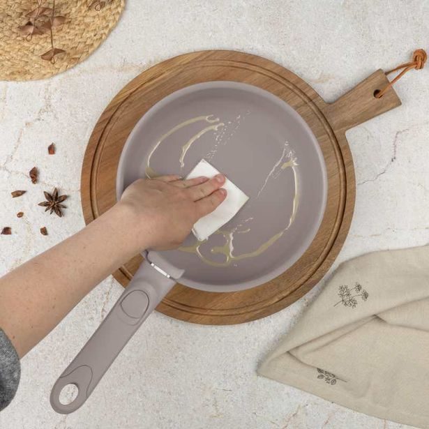 BERLINGERHAUS Sada nádobí s titanovým povrchem 9 ks Taupe Collection BH-8255