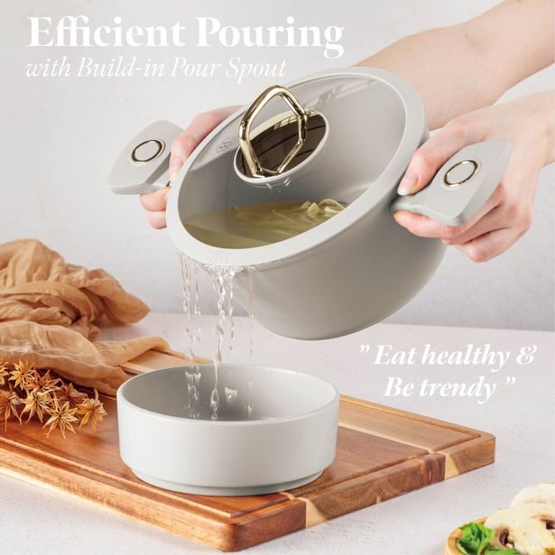 BERLINGERHAUS Sada nádobí s titanovým povrchem 10 ks Sahara Collection BH-8080