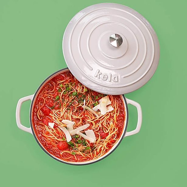 KELA Pekáč litinový s poklicí CALIDO 21 cm šedá KL-12605