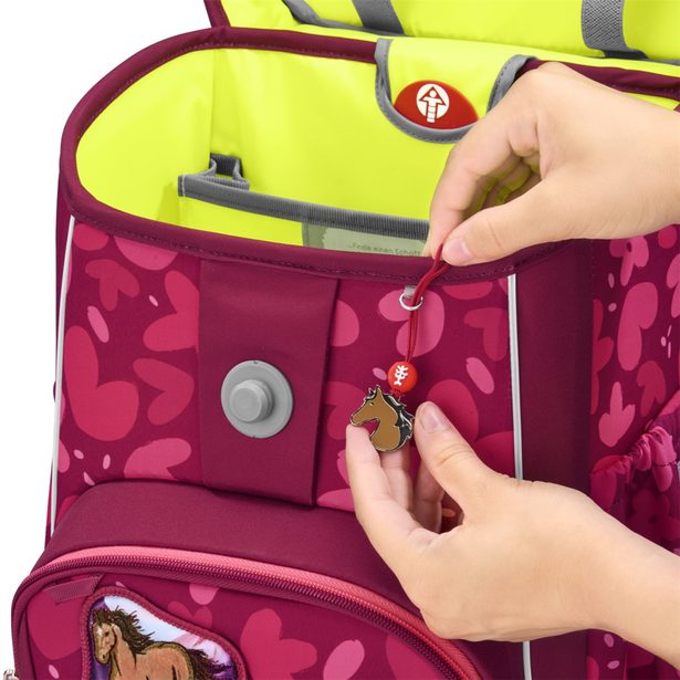 Školní aktovka Step by Step GIANT, Wild Horse Nora - 5 dílný set, AGR certifikát