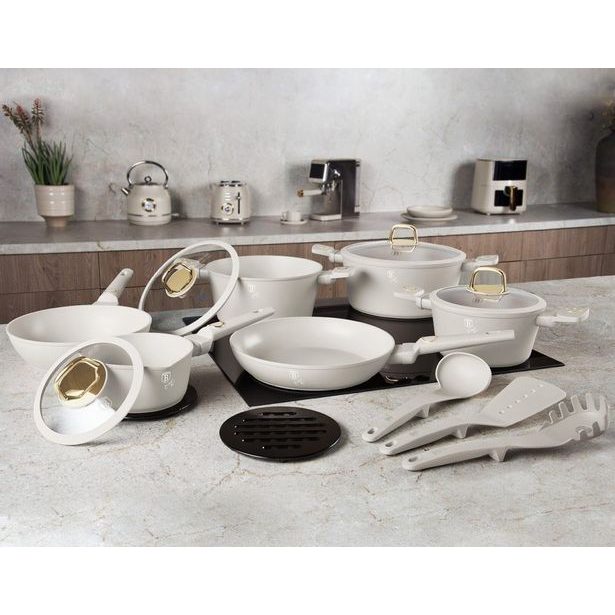 BERLINGERHAUS Sada nádobí s titanovým povrchem 15 ks Sahara Collection BH-8081