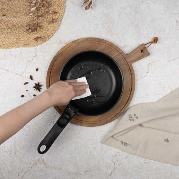 BERLINGERHAUS Sada nádobí s titanovým povrchem 9 ks Antracit Collection BH-8256