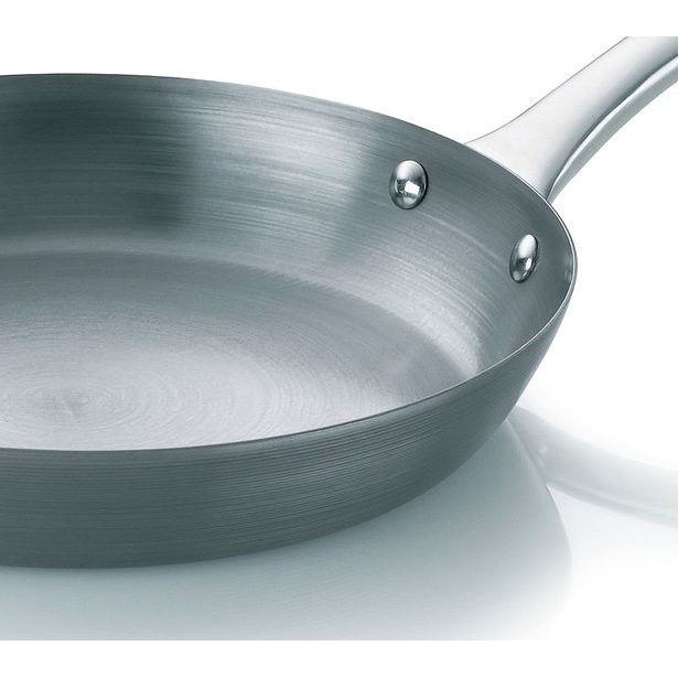 KELA Pánev železná FERRUM 24 cm KL-11616