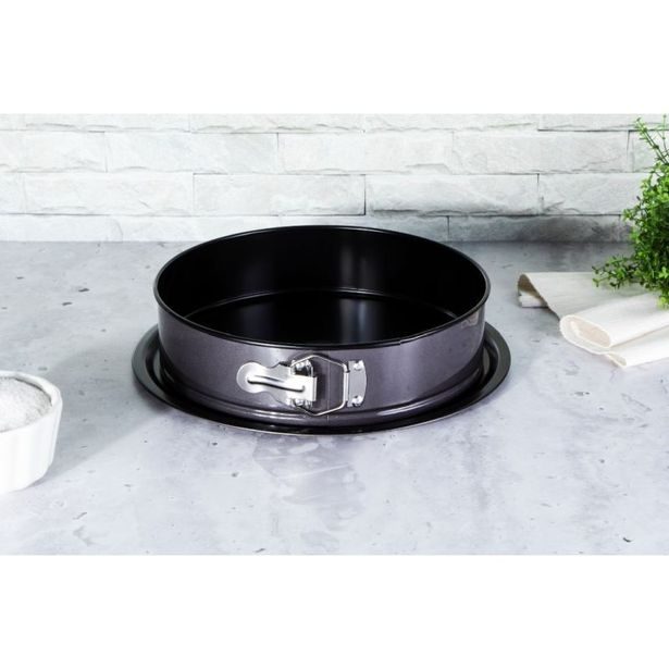 BERLINGERHAUS Formy na pečení s titanovým povrchem sada 3 ks Carbon PRO Line BH-7637