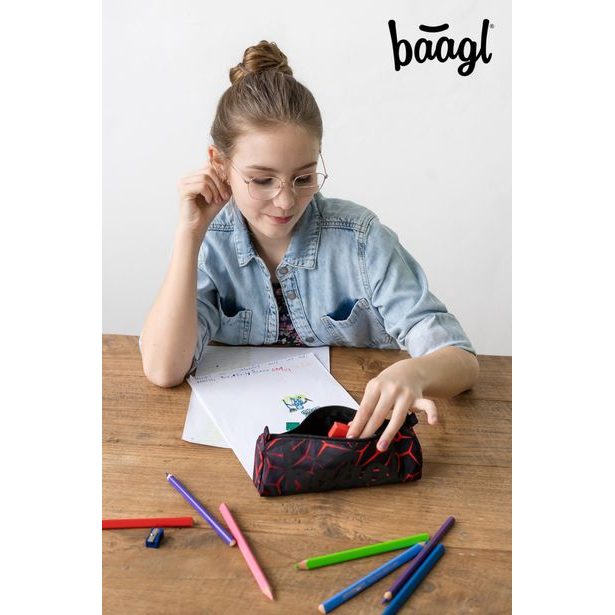 BAAGL Studentské pouzdro Red Polygon