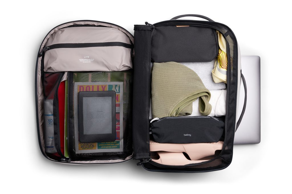 bellroy ベルロイ Lite Travel Pack 30L タン Lite Travel Pack | 容量30L/38Lの機内持ち込み可能なリュック