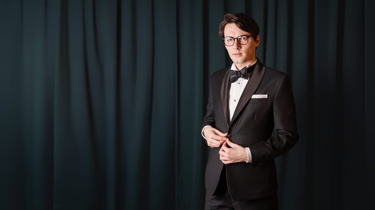 Wizytowy dress code bez stresu – praktyczny poradnik