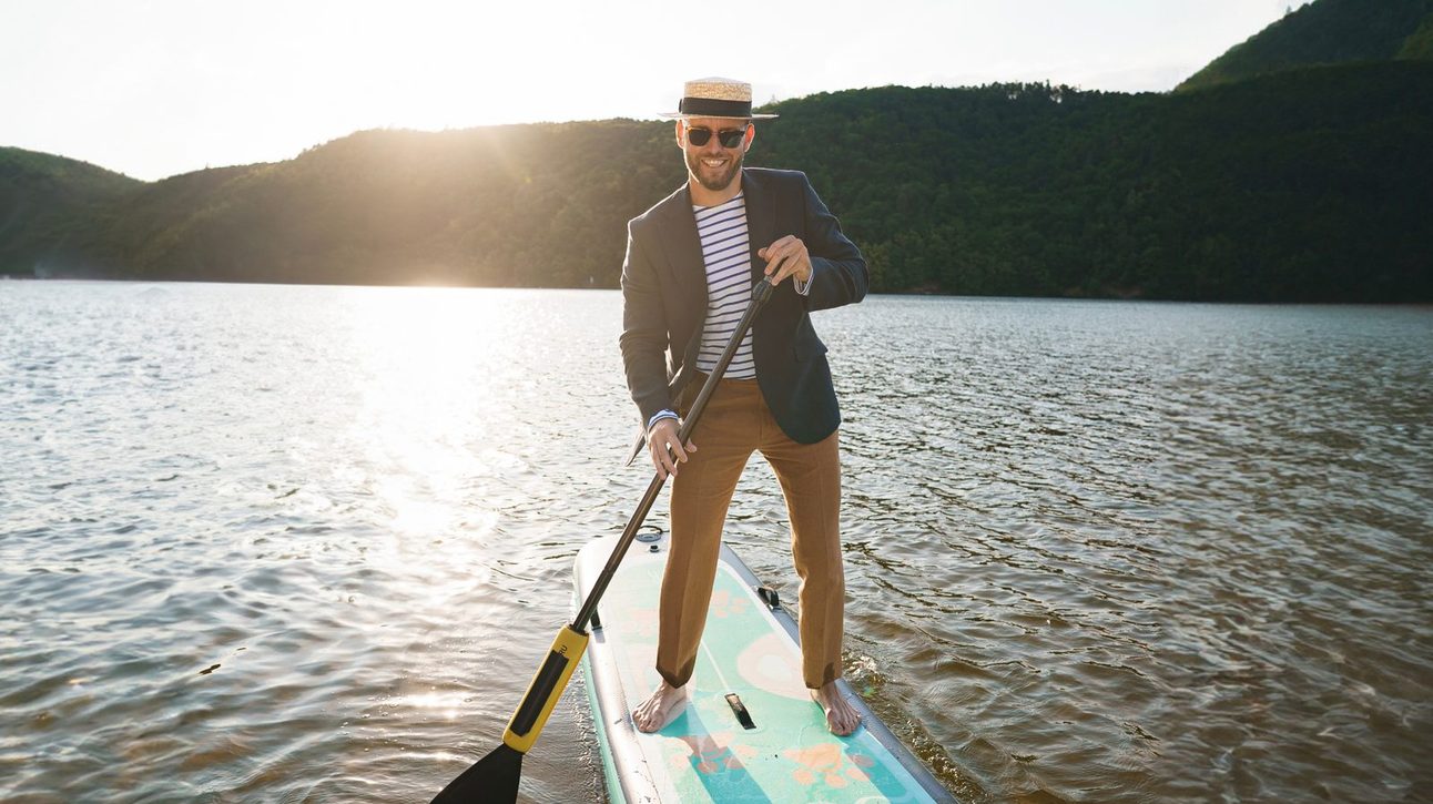 10 i 1 rzecz, które po prostu muszą znaleźć się w letnim arsenale mężczyzny