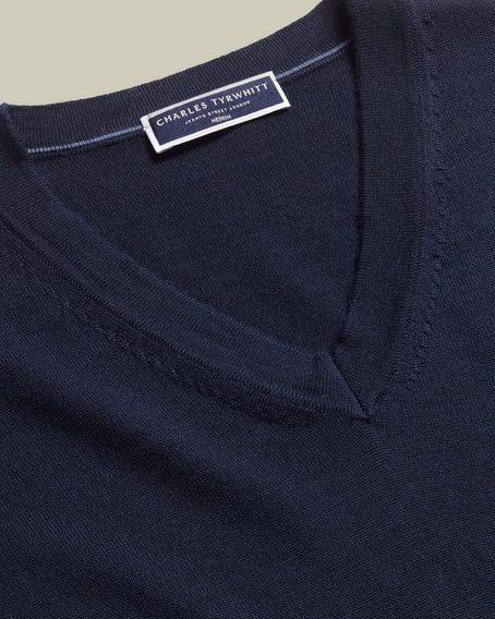 Charles Tyrwhitt Pure Merino V-Neck Jumper — Navy