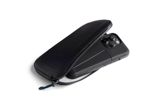 Bellroy All-Conditions Phone Pocket Plus