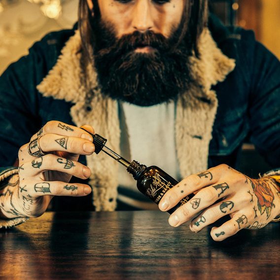 Zestaw prezentowy wosku i olejku do brody Cpt. Fawcett Ricki Hall's Booze & Baccy