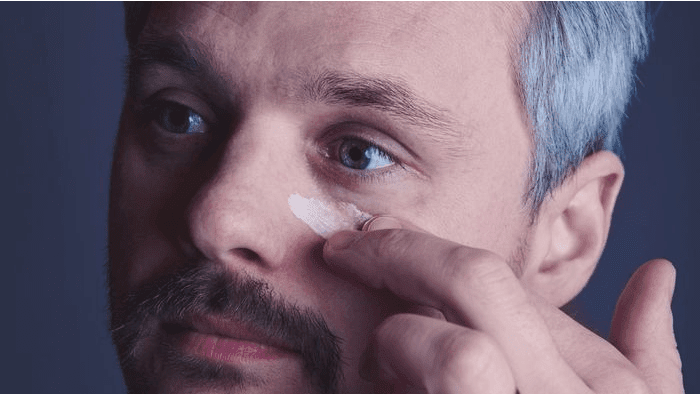 Podstawowy zimowy skincare dla mężczyzn