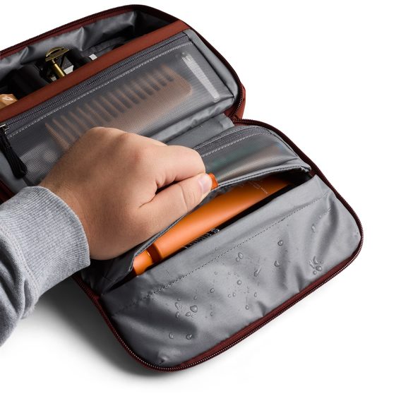 Bellroy — Hanging Toiletry Kit