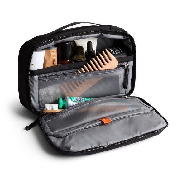 Bellroy — Hanging Toiletry Kit