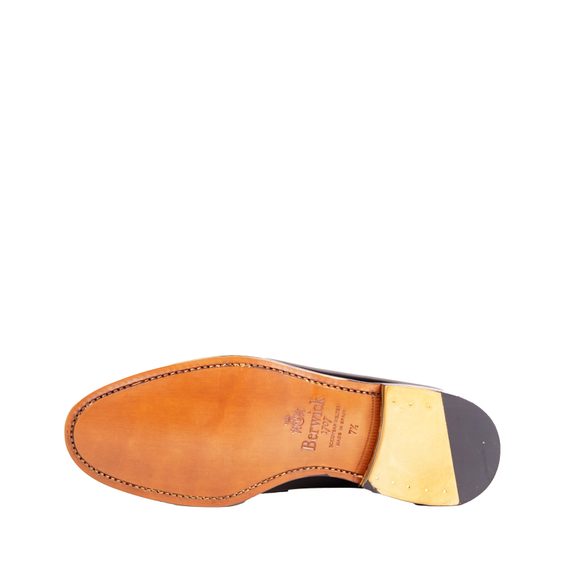 Berwick Hamilton — Black / Leather