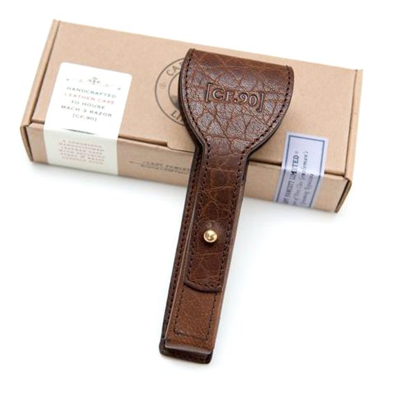 Husa din piele realizata manual pentru aparatul de ras Cpt. Fawcett