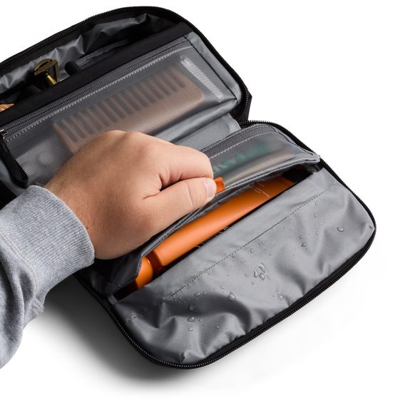 Bellroy — Hanging Toiletry Kit