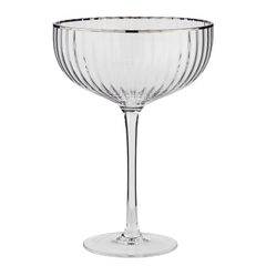 000000001000485240-0