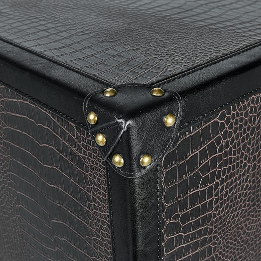 000000001000365668-9