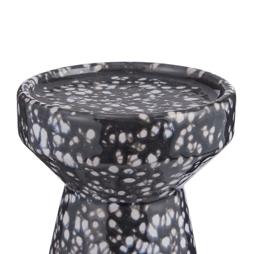 000000001000484077-2